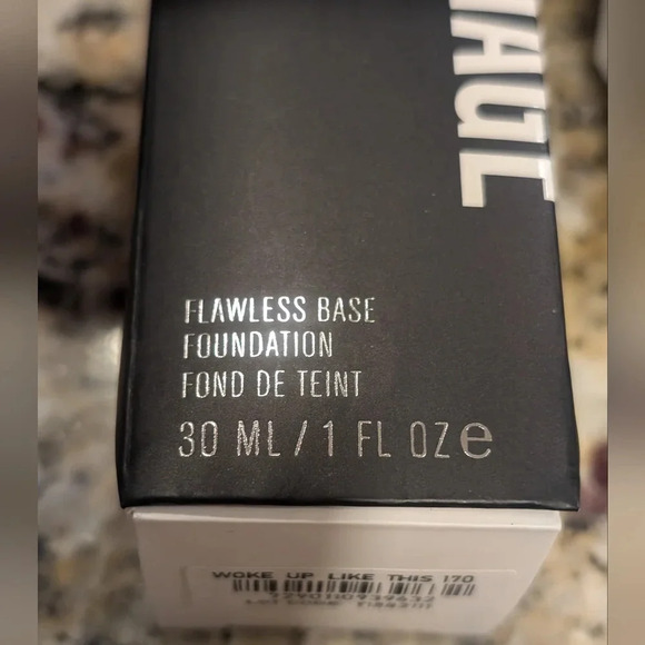 ⭐IL Makiage WOKE UP LIKE THISFlawless Base Foundation Shade #170 - Picture 2 of 7